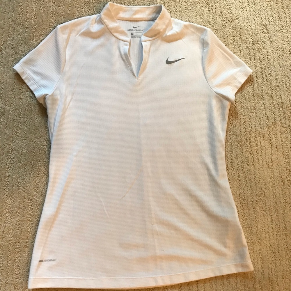 NIKE LIGHTWEIGHT TOP